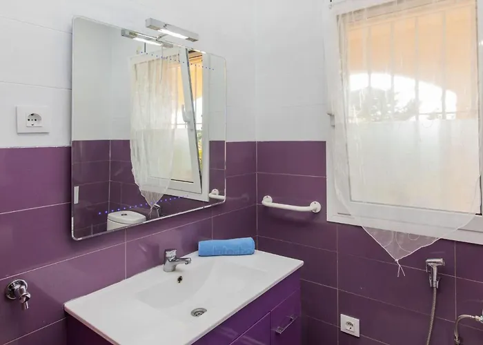 Ferienhaus Holiday Emballia